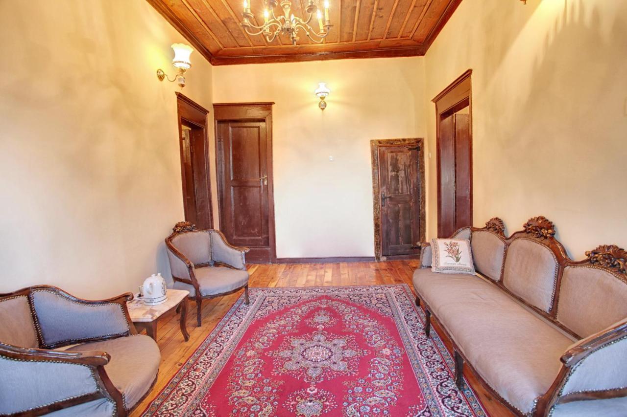 Photo House Hotel Plovdiv Esterno foto